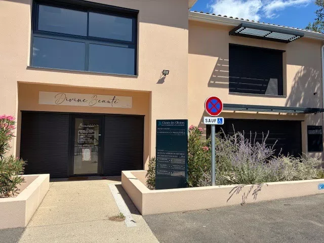Façade du cabinet de kinésiologie, Chemin des Oliviers, Morières-lès-Avignon